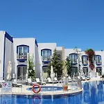 Serpina Hotel (Adults Only)