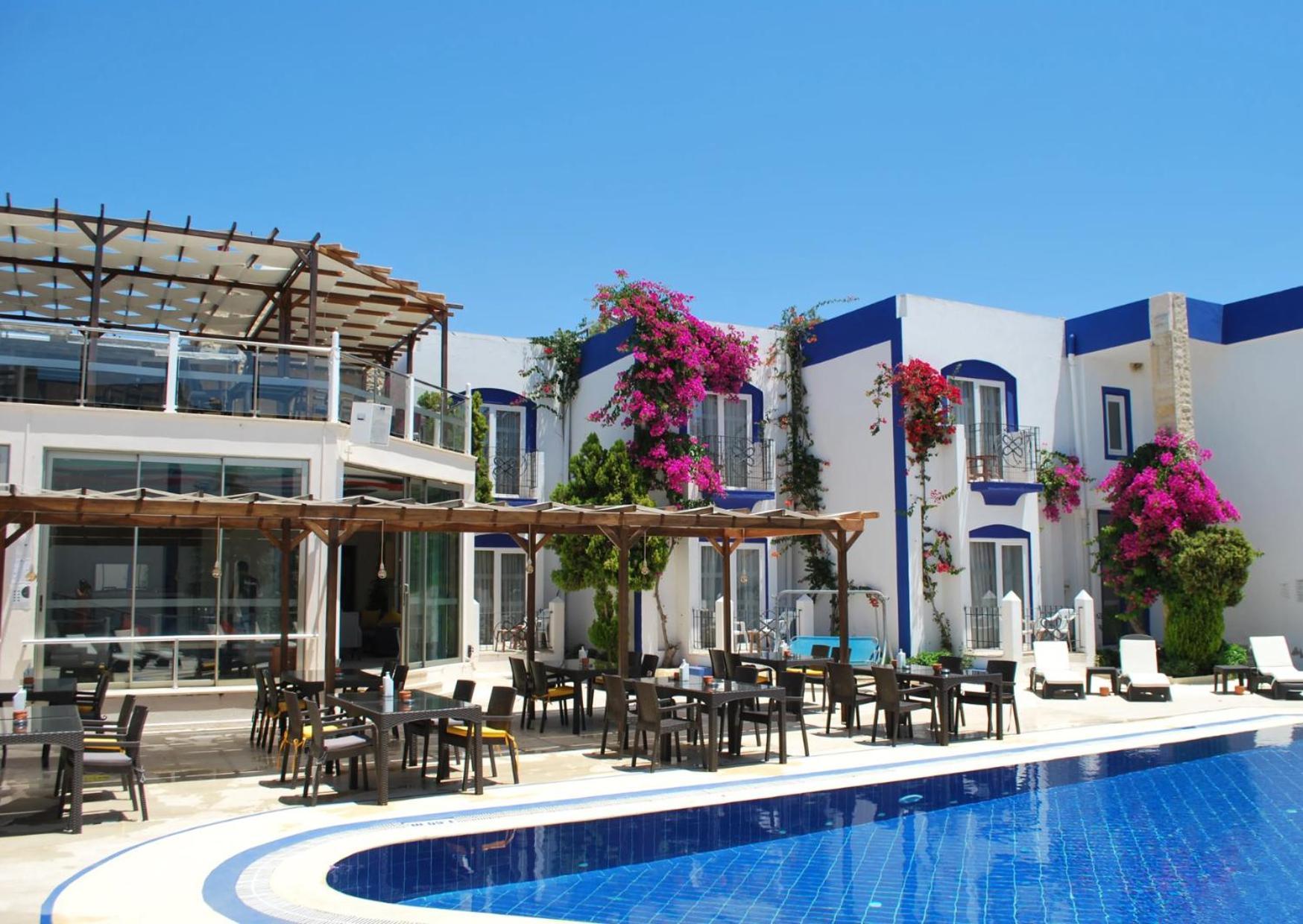 Serpina (adults Only) Otel